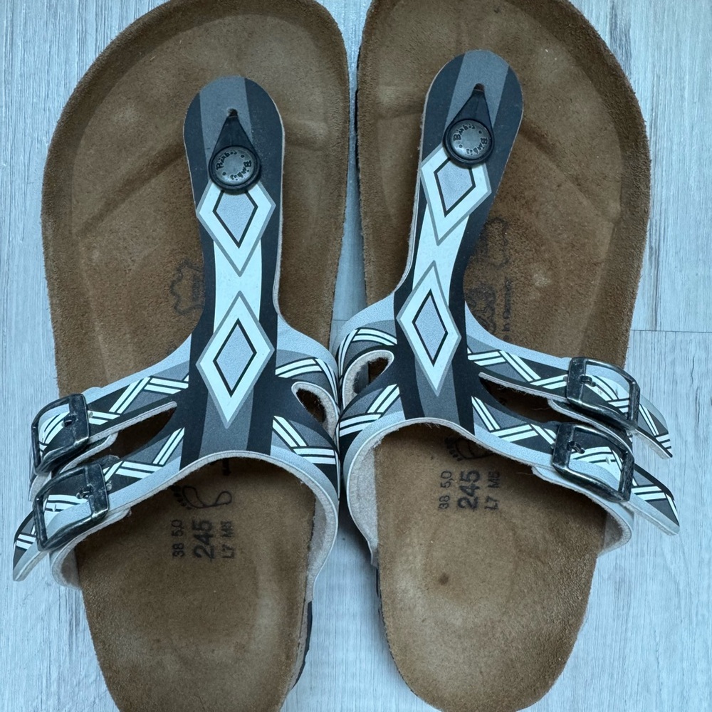 Birkenstock Birki's Geometric Sandals Size 38 (US 7–7.5) 🤍 - Picture 6 of 8